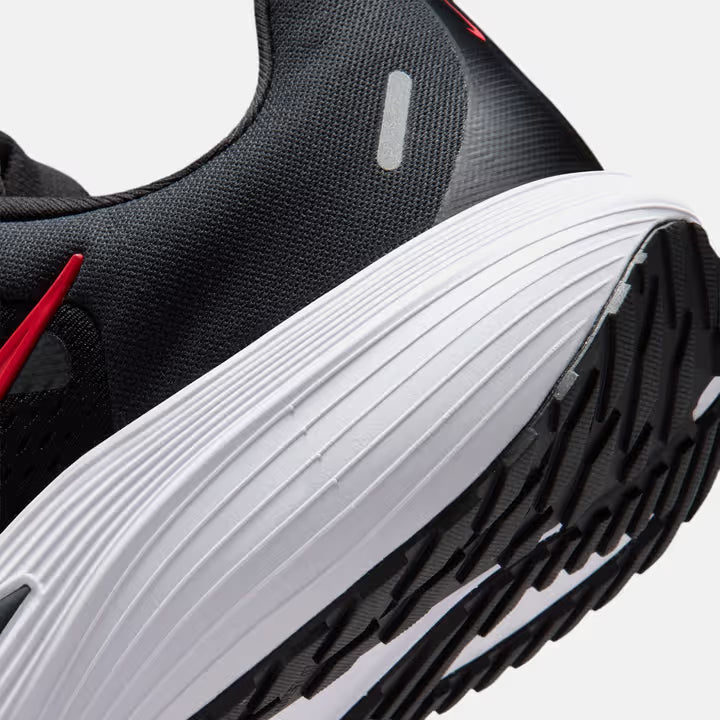 IM6368-006 Nike Quest 7