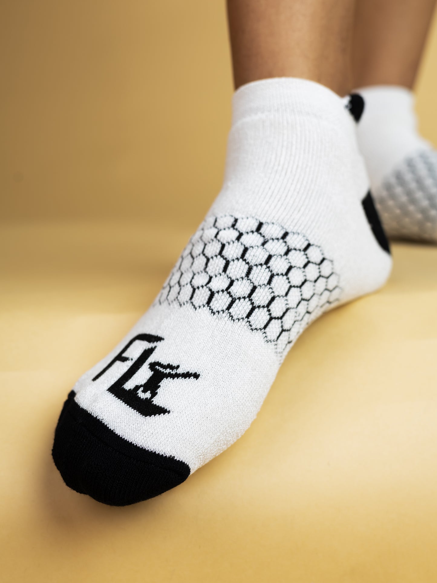 White with Black Dual Tone Sock FL3PS010