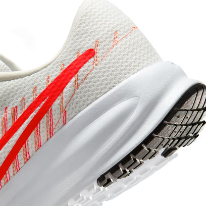 HM9594-008 Nike Run Defy