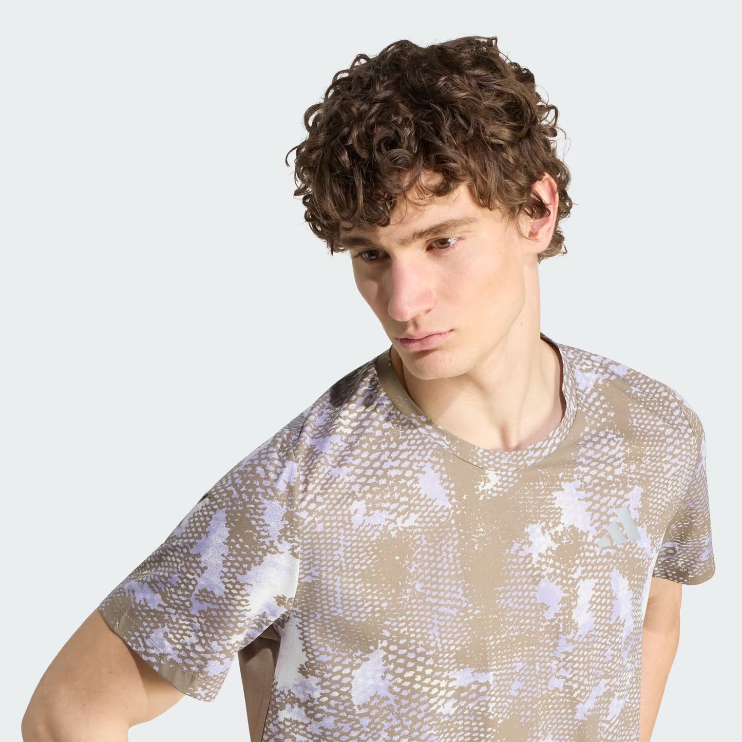 KG0465 ADI365 Running Animal Print Iconic T-Shirt