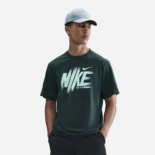 HV0382-390 MEN'S NIKE DRI-FIT UV HYVERSE T-SHIRT
