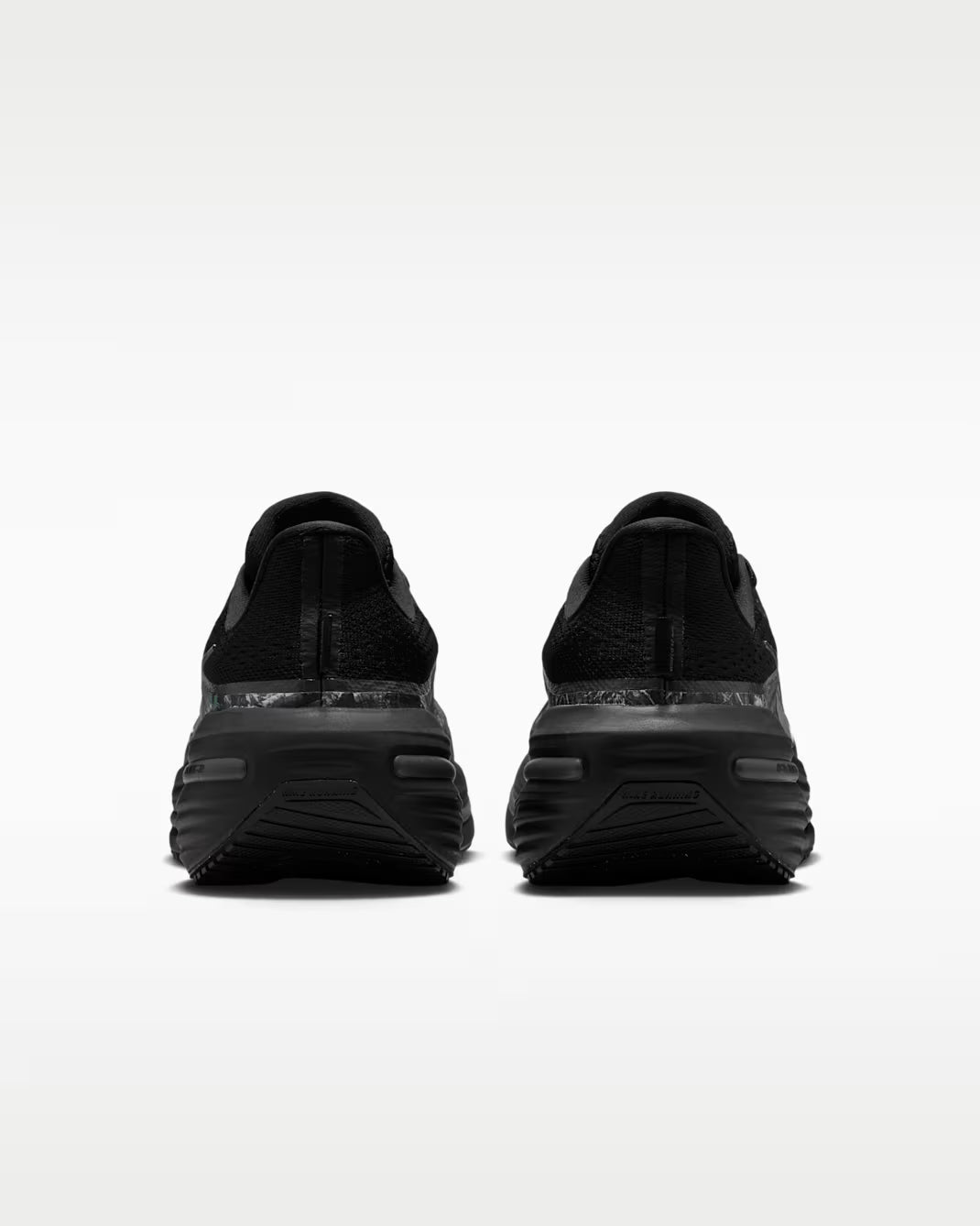 IR0234-001 Nike Winflo 12
