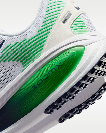 IF0514-101 Nike Vomero 18