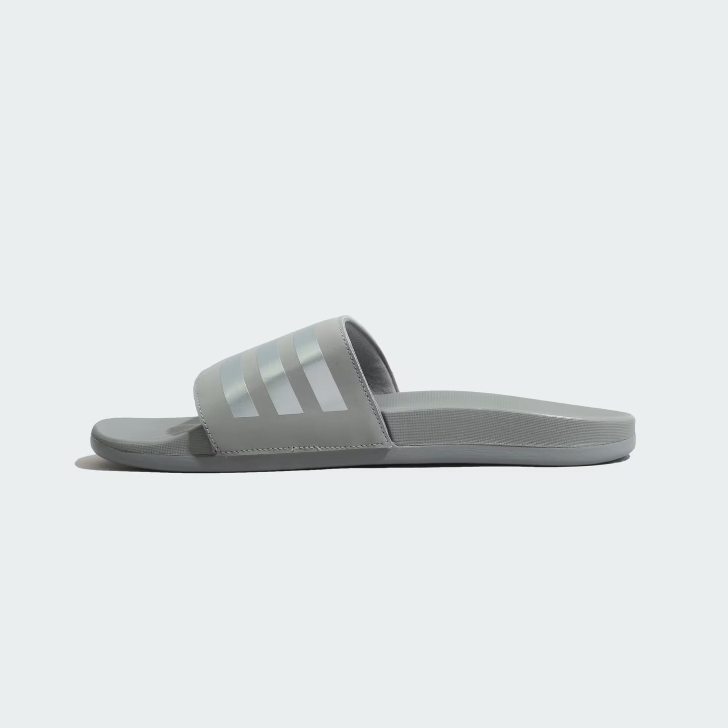 HQ8353 Adidas Trac Slides
