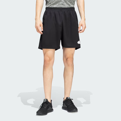 IV8179 Train Essentials Logo Shorts