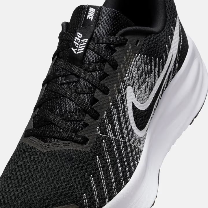 HM9594-004 Nike Run Defy