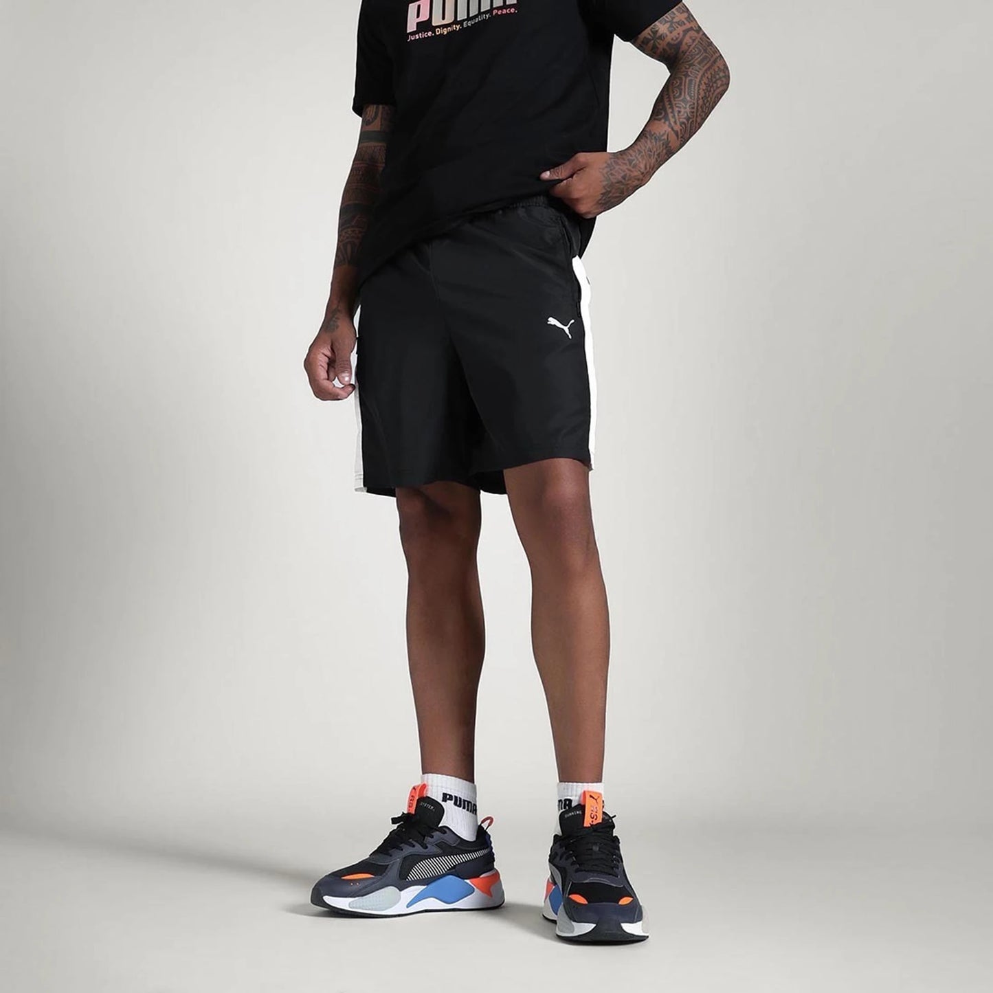 68705201 ESS Zippered Woven Shorts PUMA Black