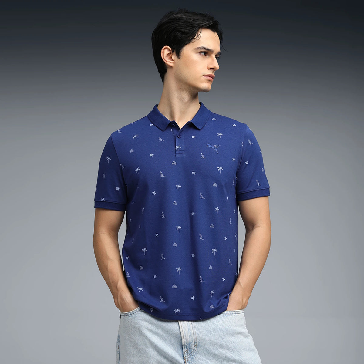 69390849 ESS ELEVATED Ditsy Print Polo Blue Jewel