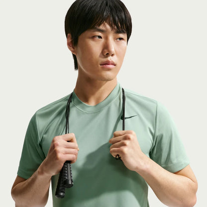 IO1426-006 Nike Dri-FIT